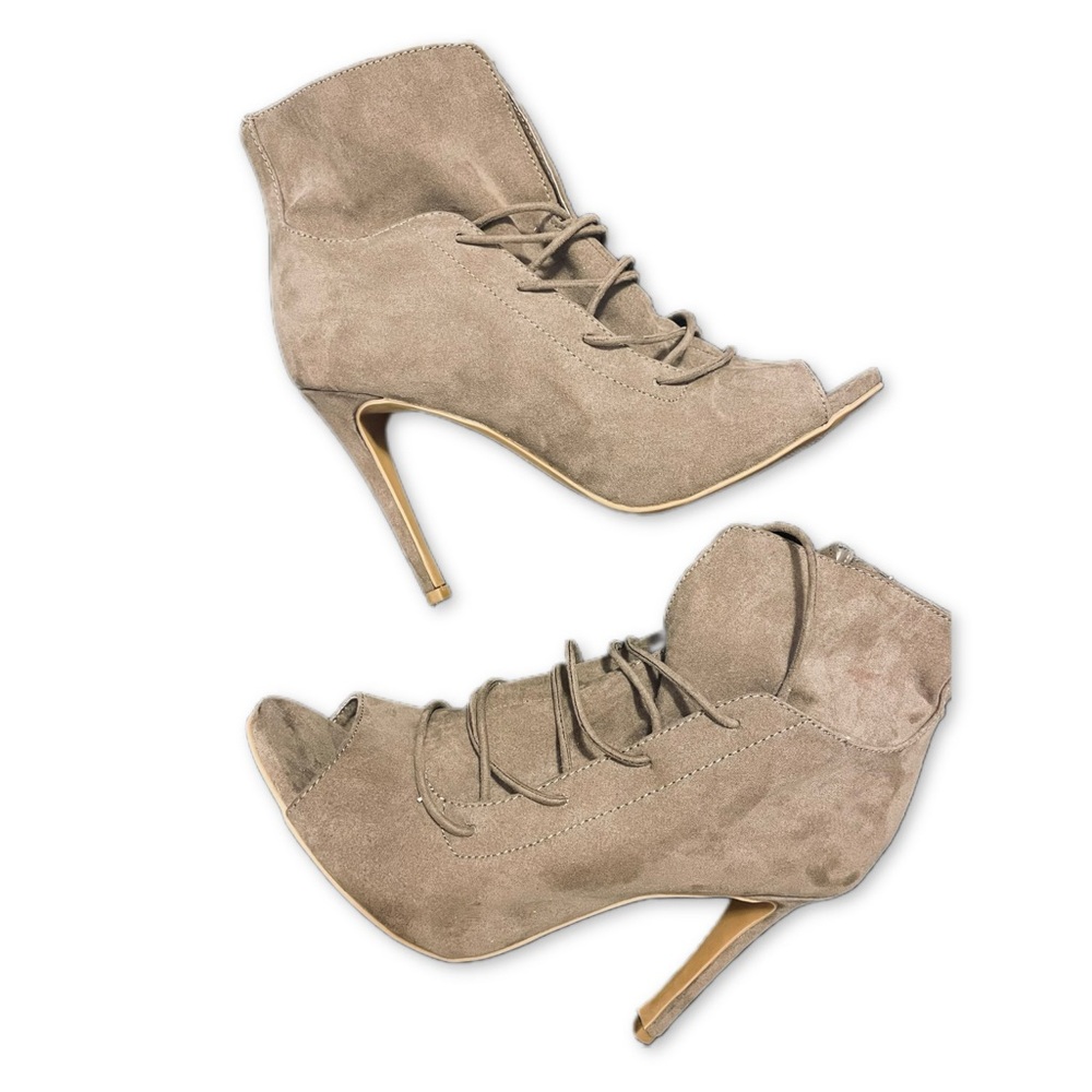 Anne Michelle Suede Booties